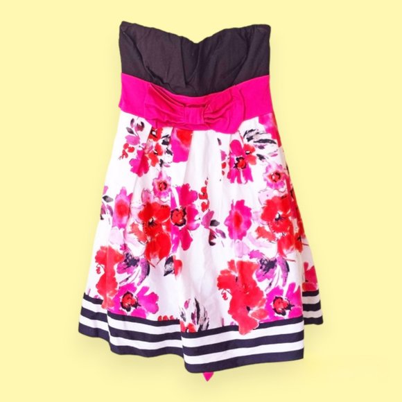 Beautiful Floral Cocktail Dress with Bow 3 - Picture 2 of 3